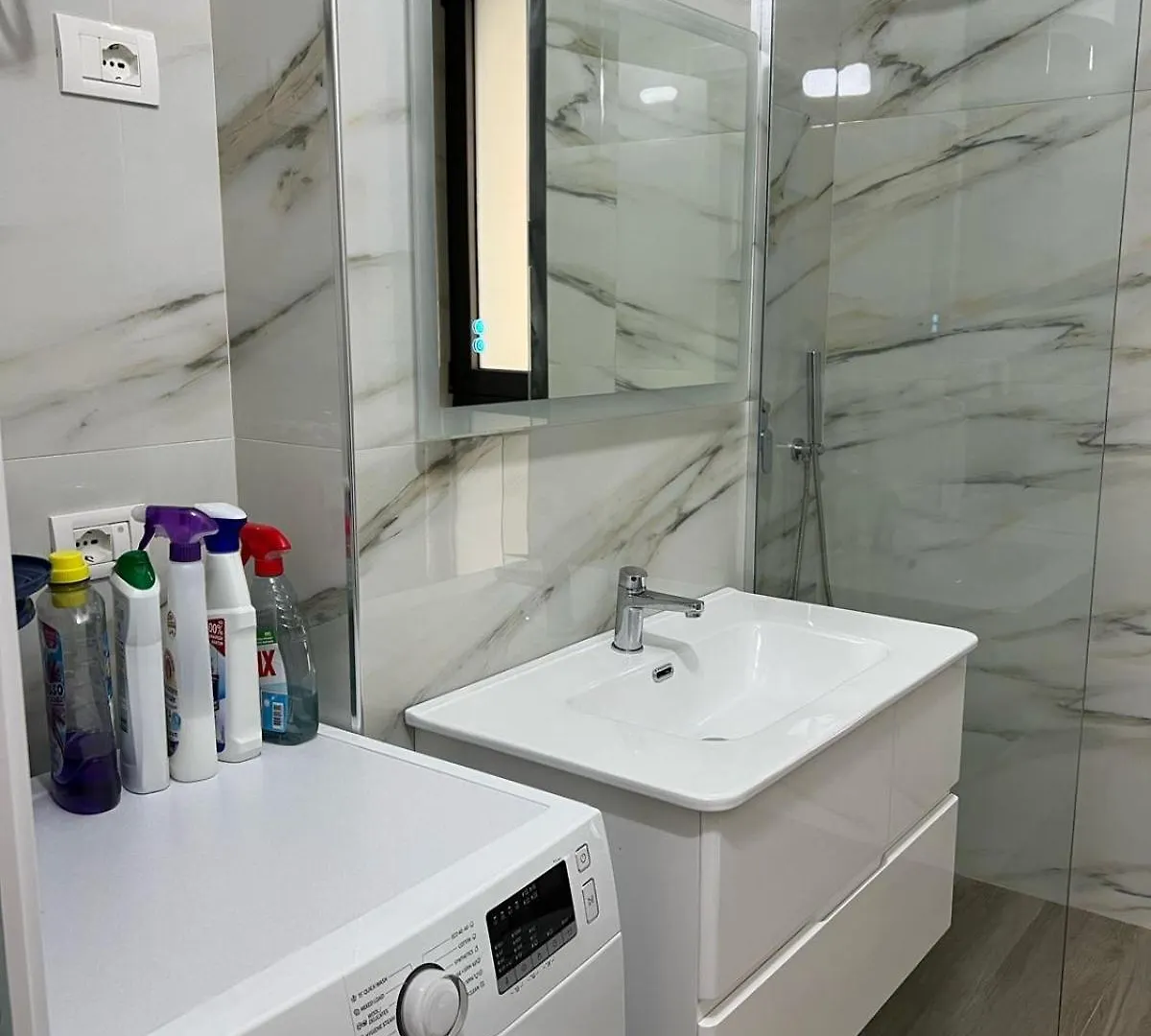 Large Apartment 2 Vlore