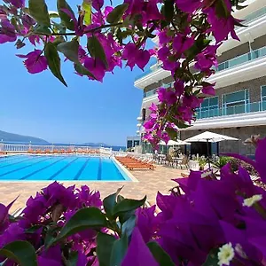 Apartament Toto Boutique &, Wlora