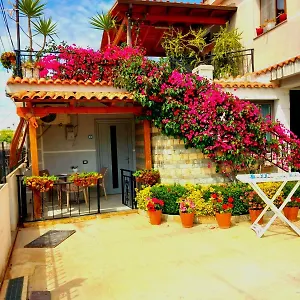 Gasthof Heljos, Vlorë